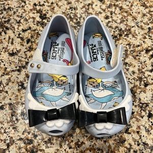 Mini Melissa Alice in Wonderland shoes size 6